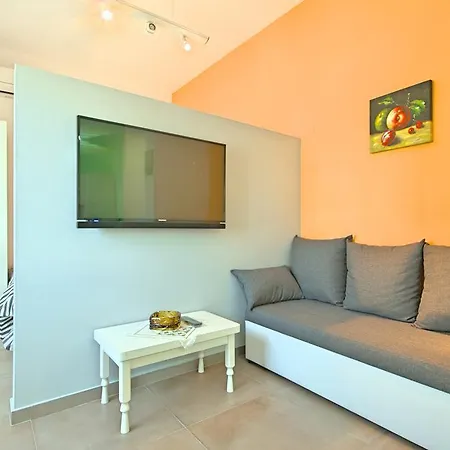 - Family Paris Apartment