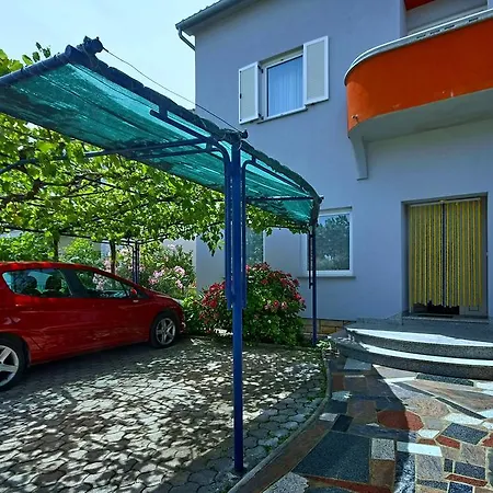- Family Paris Umag