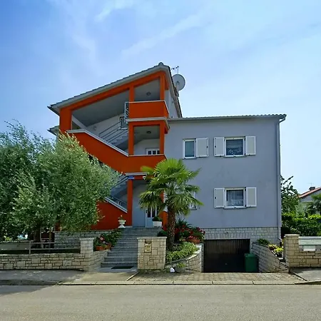 - Family Paris Apartment Umag